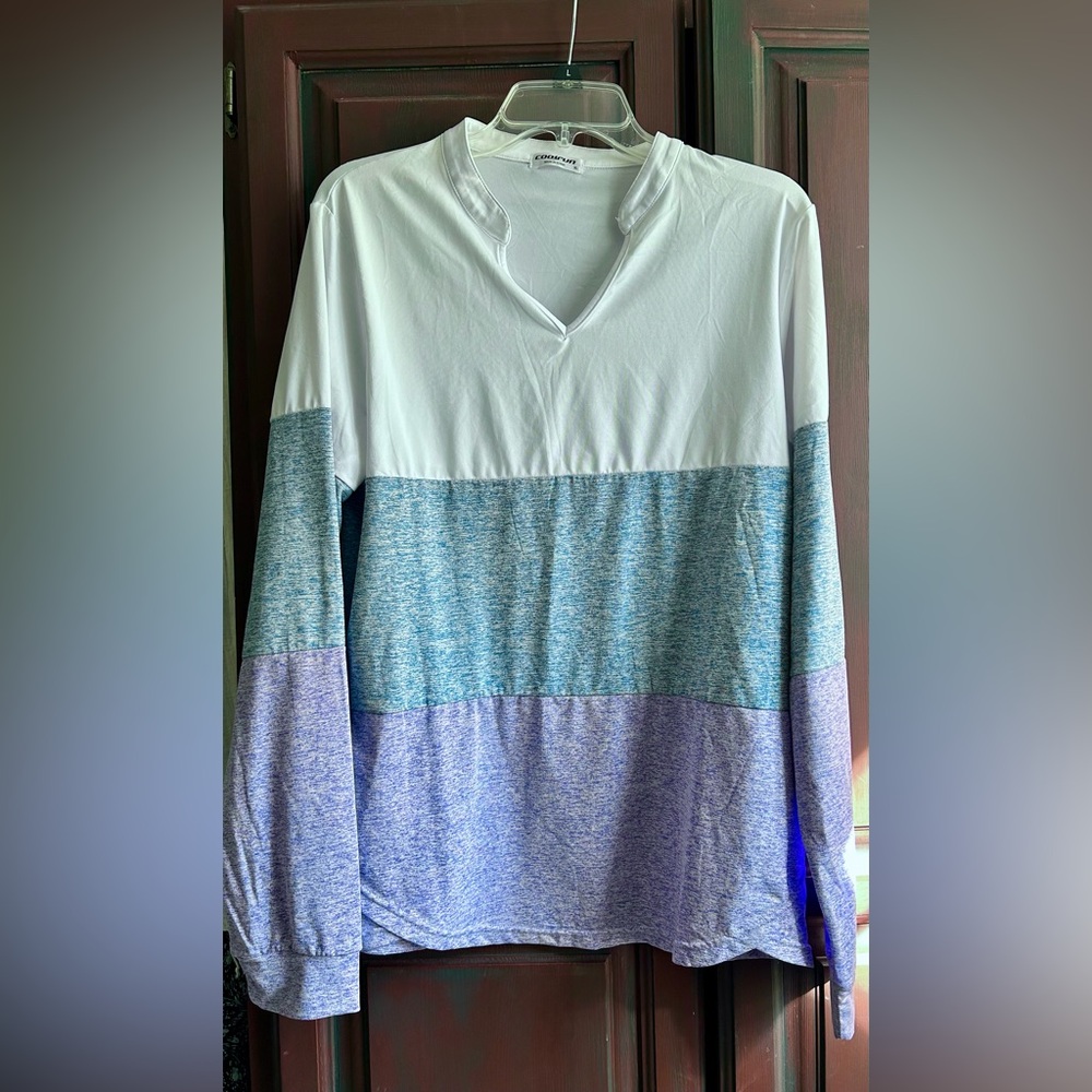 Mens XL Athletic Shirt Cool Run